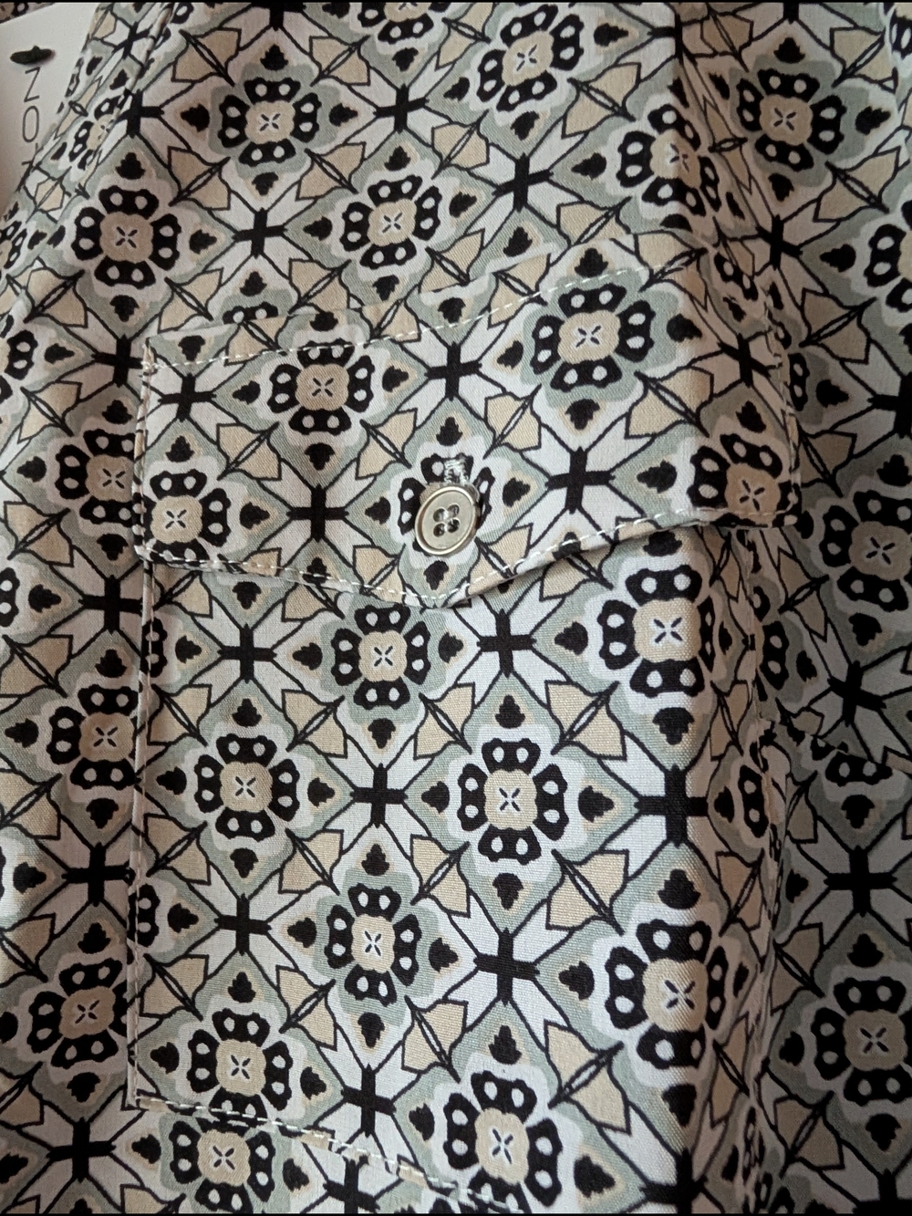 Notations Button-Front Top - Picture 8 of 13